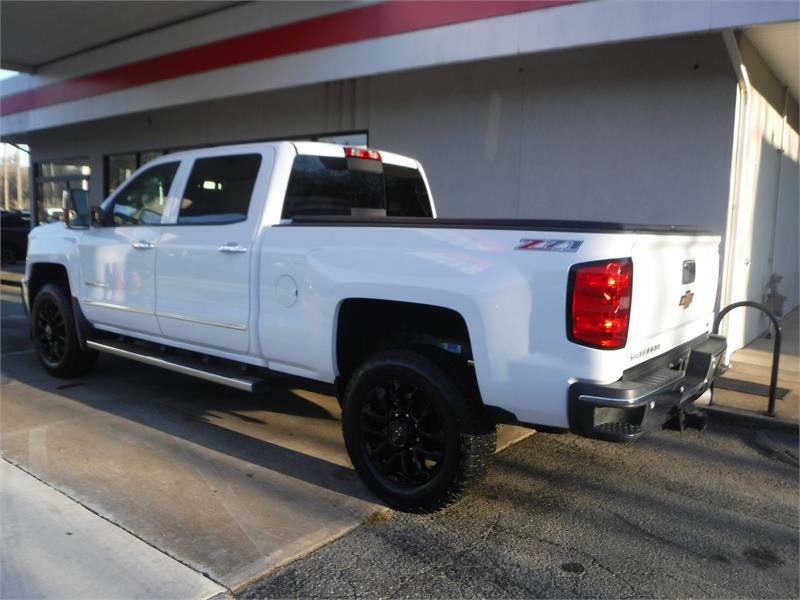 Used 2015 Chevrolet Silverado 2500 LTZ image 14