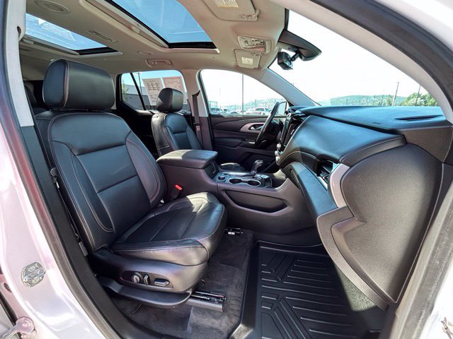 Used 2020 Chevrolet Traverse RS AWD/4WD image 40
