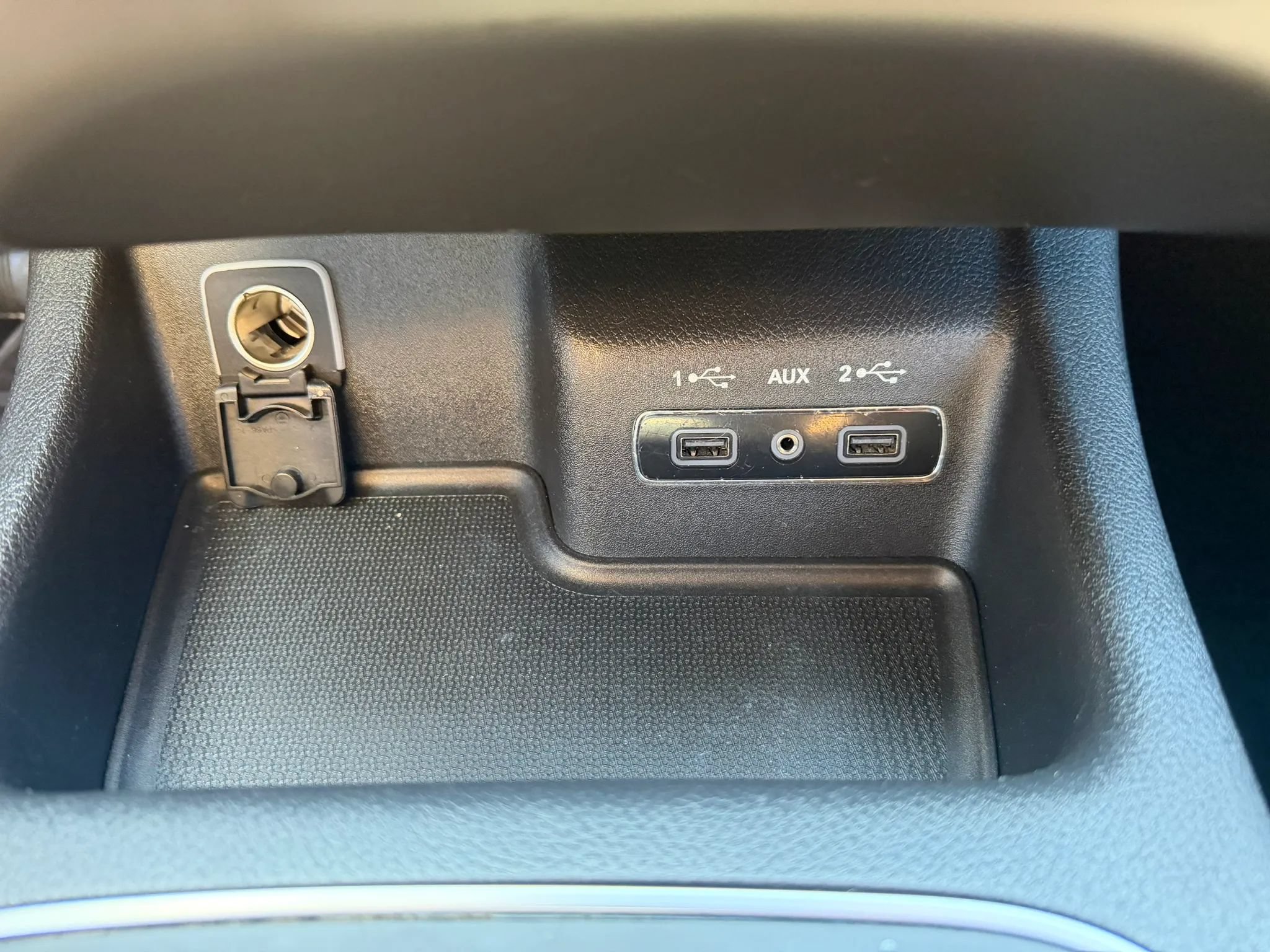 Used 2019 Dodge Durango SXT RWD image 19