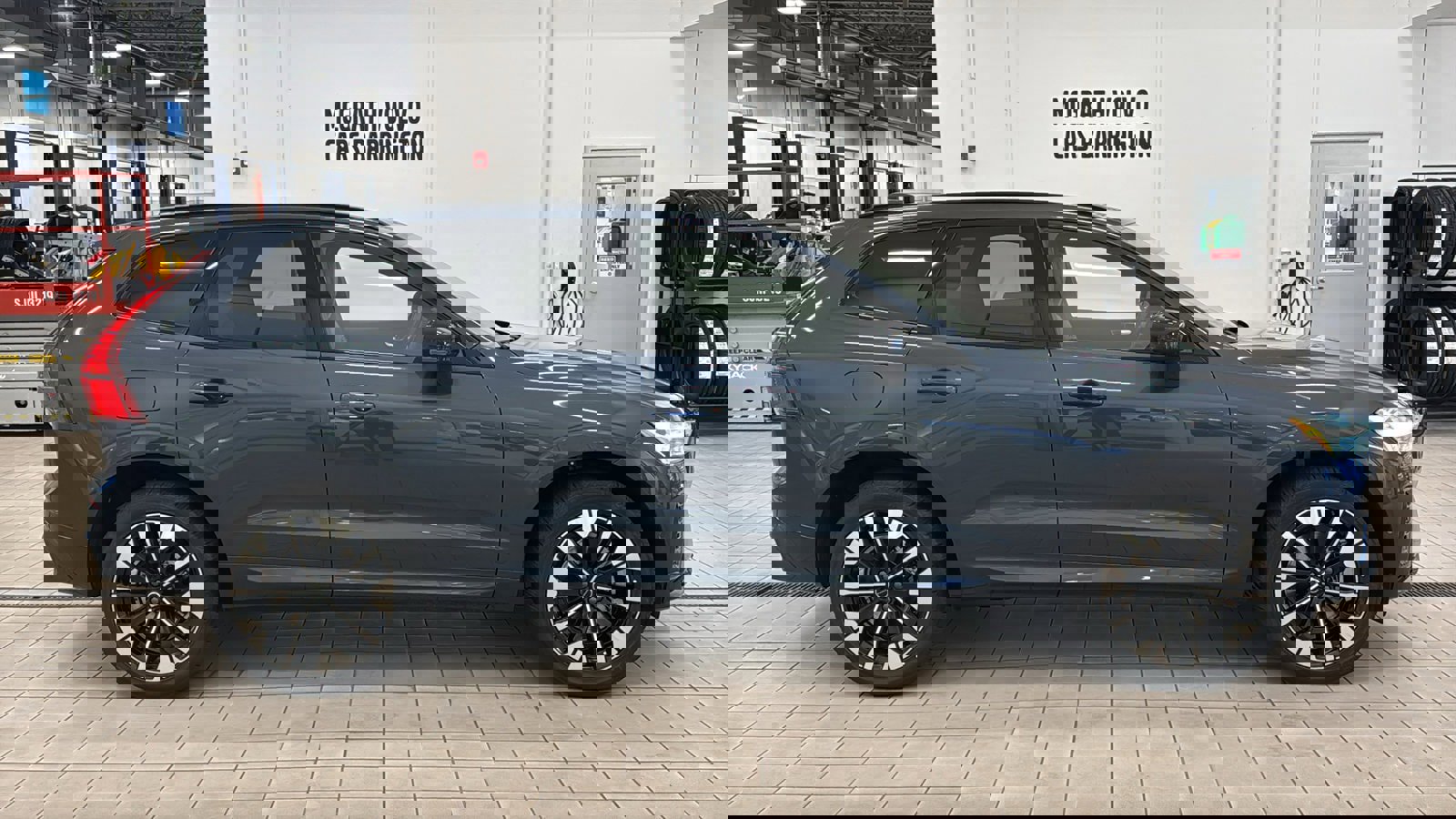 Used 2026 Volvo XC60 T8 Plus w/ Protection Package Premier image 4