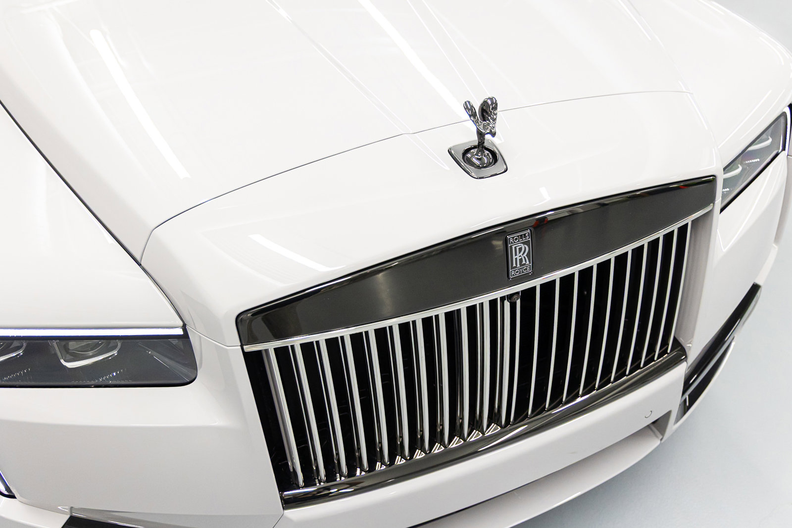 New 2026 Rolls-Royce Cullinan Black Badge image 14