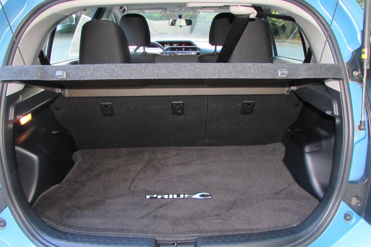 Used 2015 Toyota Prius C Two image 28