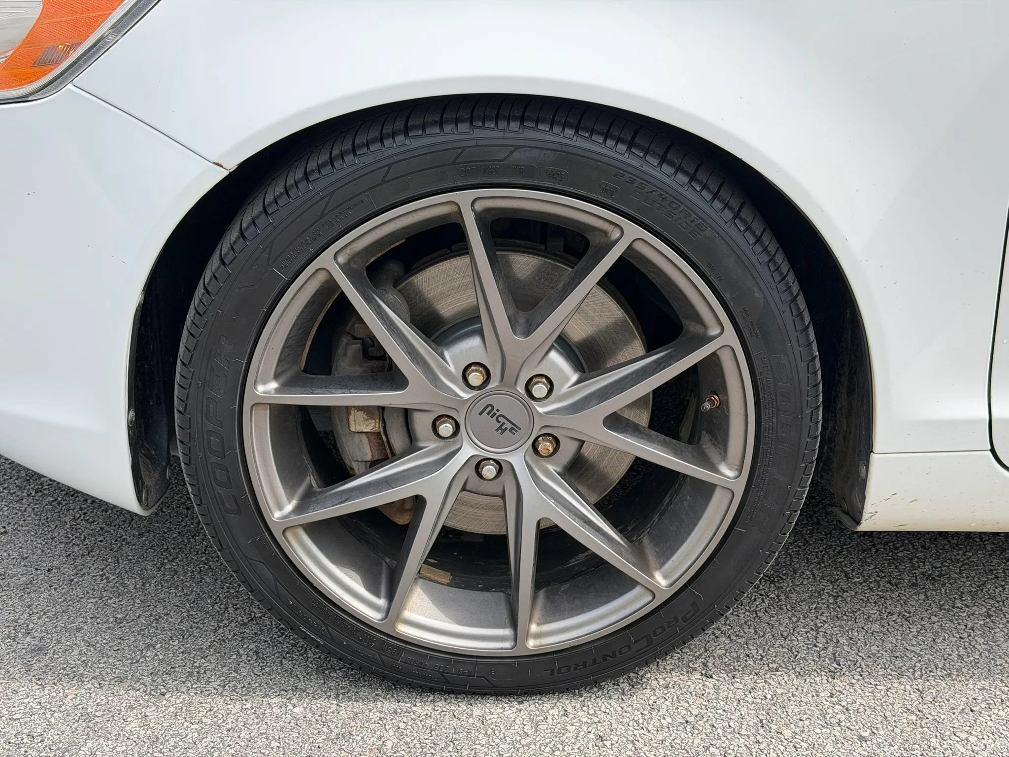 Used 2012 Volvo C70 T5 FWD image 11