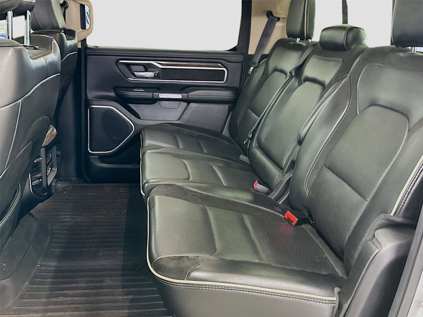 Used 2020 RAM 1500 Laramie image 5