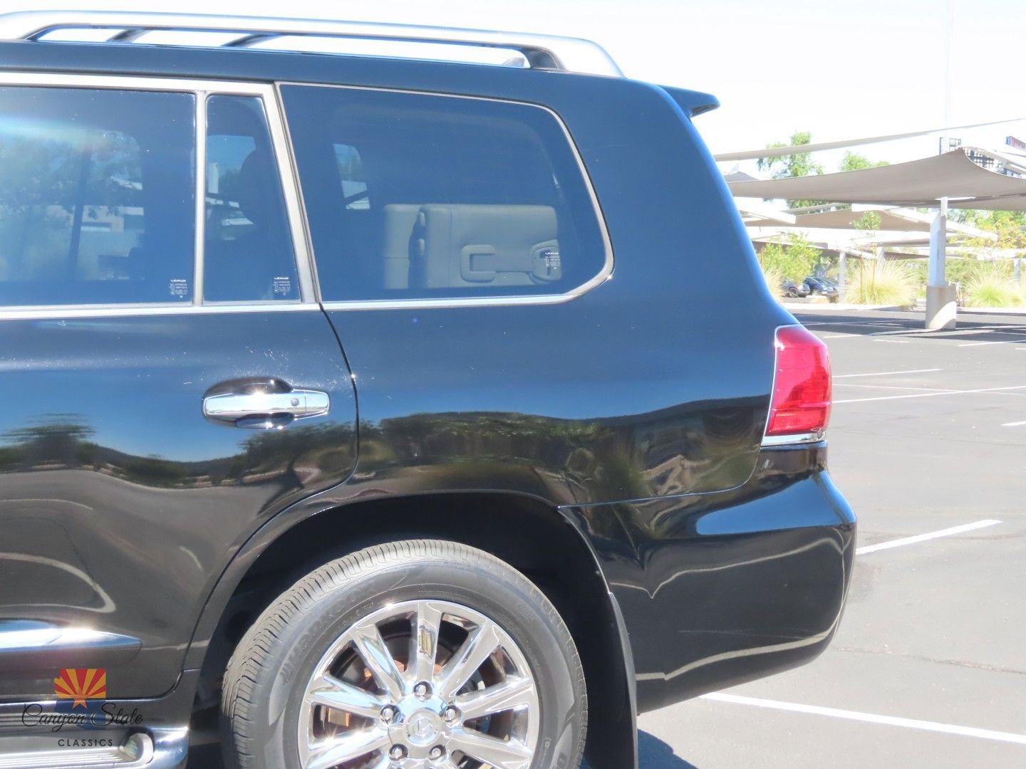 Used 2010 Lexus LX 570 4WD image 19