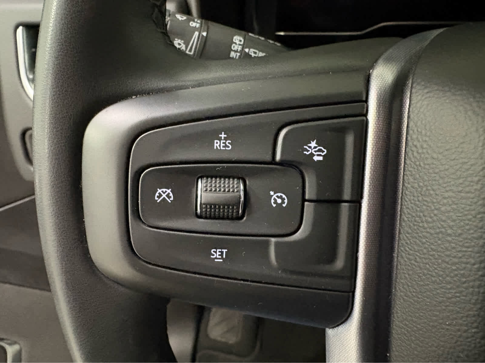Certified 2024 GMC Yukon XL SLE AWD/4WD image 21