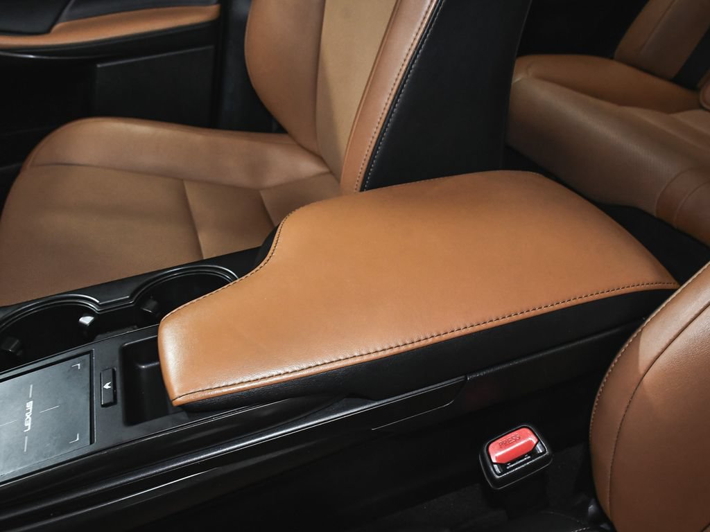Used 2022 Lexus IS 300 AWD w/ Premium Package image 40