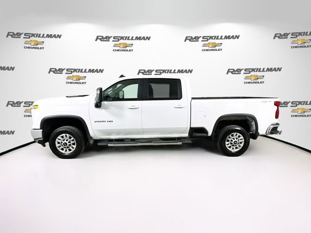 Used 2025 Chevrolet Silverado 2500 LT w/ Convenience Package image 4