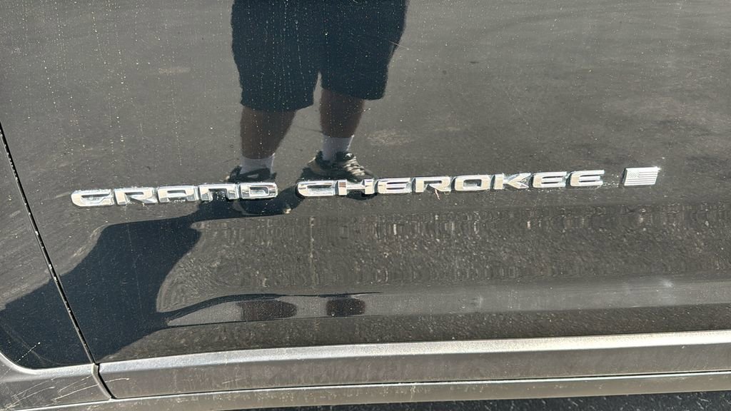 Used 2023 Jeep Grand Cherokee Limited image 7