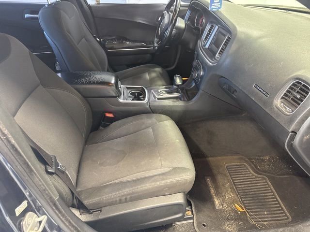 Used 2016 Dodge Charger SE RWD image 21