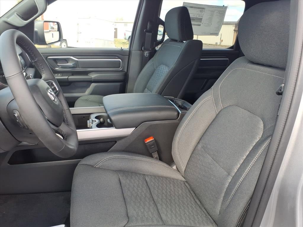 New 2026 RAM 1500 Big Horn AWD/4WD image 13