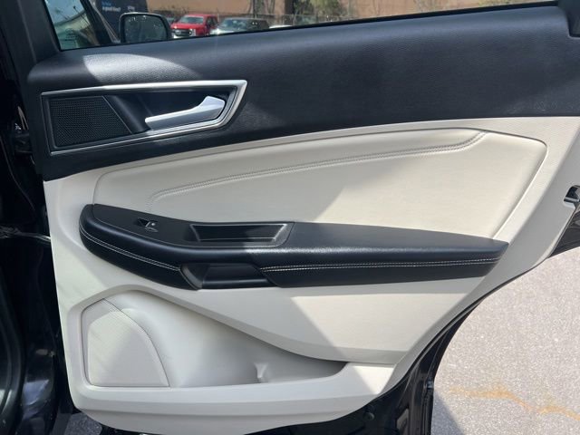 Used 2024 Ford Edge Titanium AWD/4WD image 13