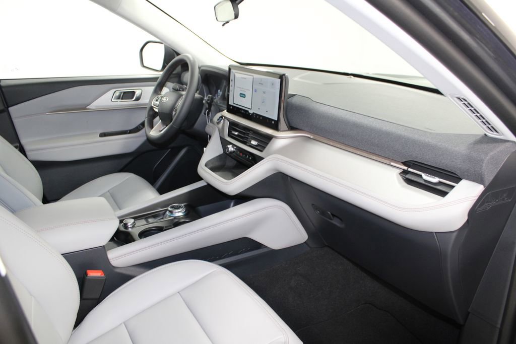 New 2026 Ford Explorer Active w/ Active Comfort Package image 29