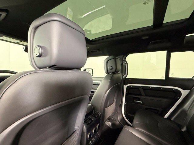New 2026 Land Rover Defender 110 S AWD/4WD image 25
