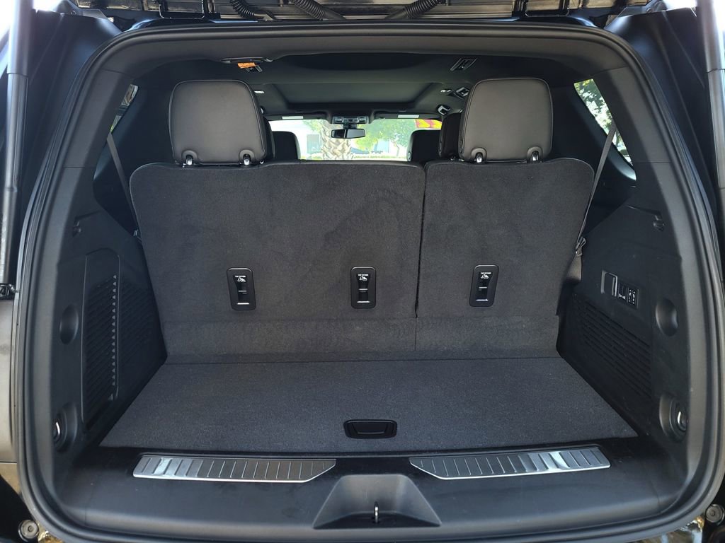 Used 2022 Chevrolet Tahoe RST w/ Luxury Package image 27