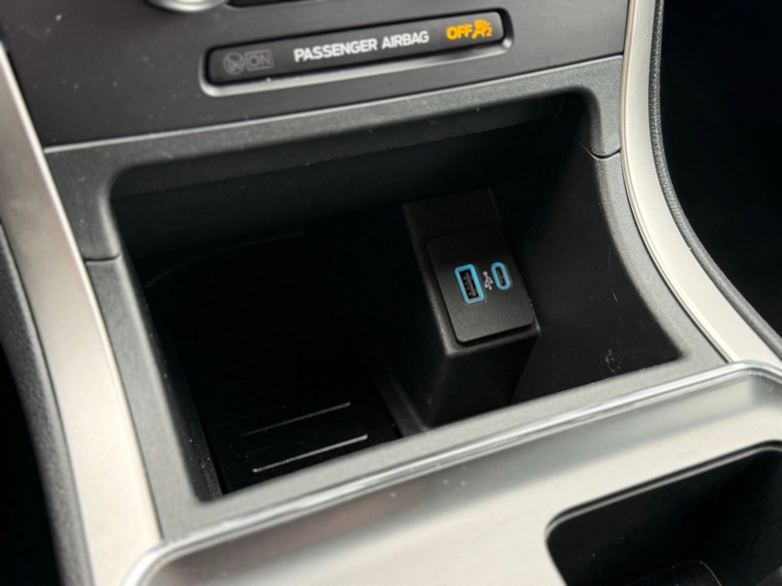 Used 2024 Ford Edge ST-Line image 30