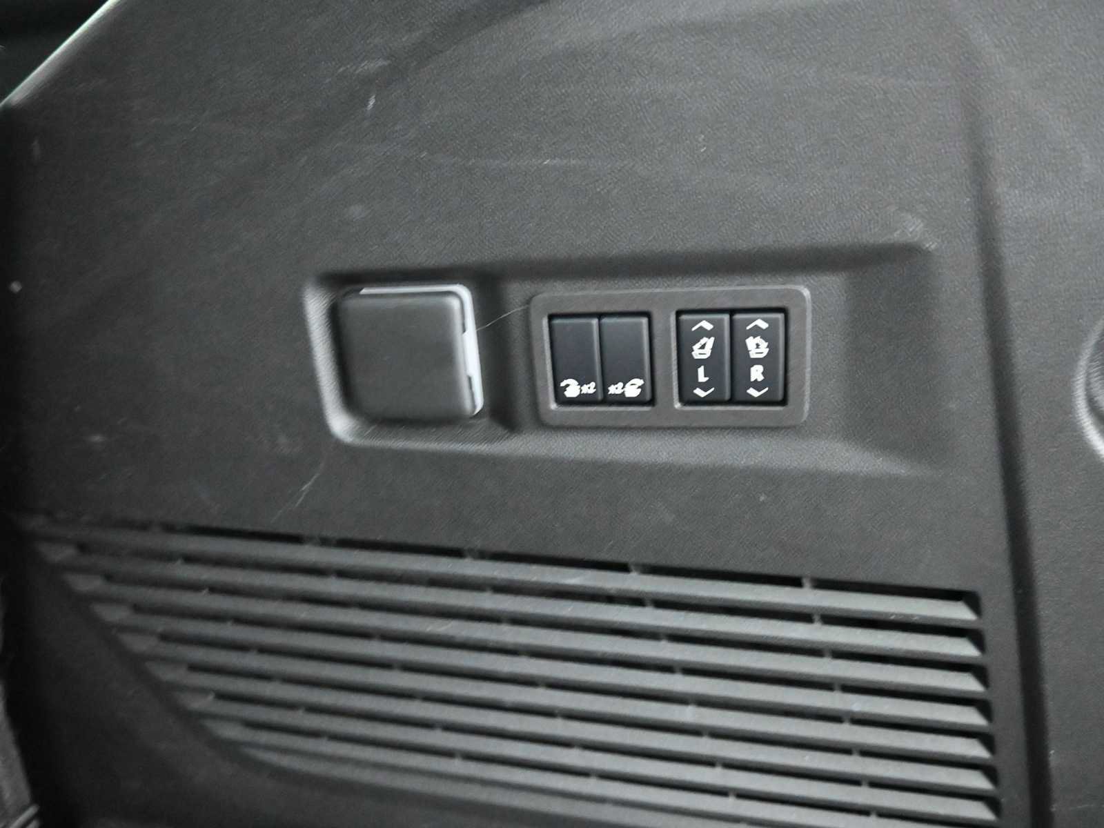 Used 2024 Chevrolet Tahoe High Country w/ Max Trailering Package image 29