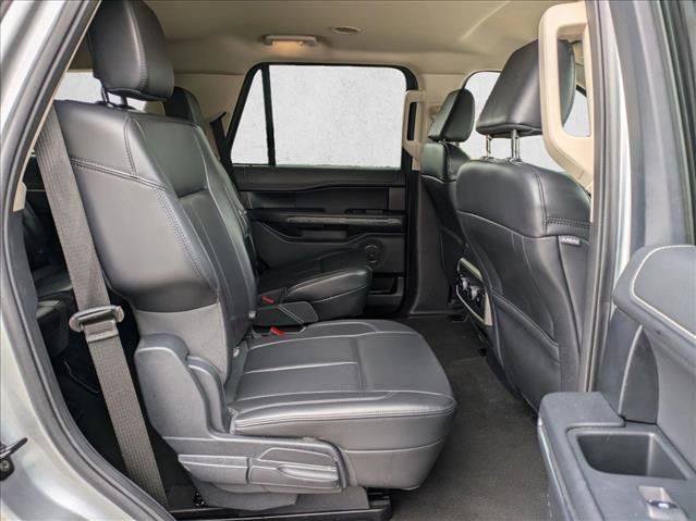 Used 2024 Ford Expedition XLT image 18