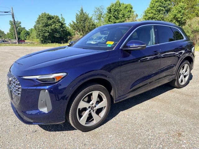 Certified 2025 Audi Q5 Premium w/ Premium Plus