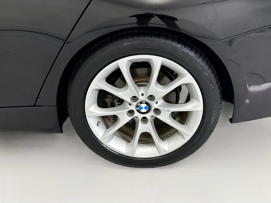 Used 2015 BMW 320i Sedan RWD image 30