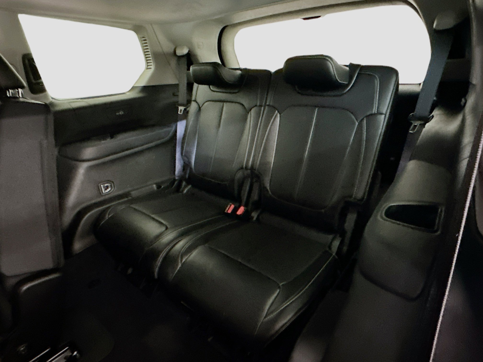 Used 2023 Jeep Grand Cherokee L Limited w/ Luxury Tech Group II image 30