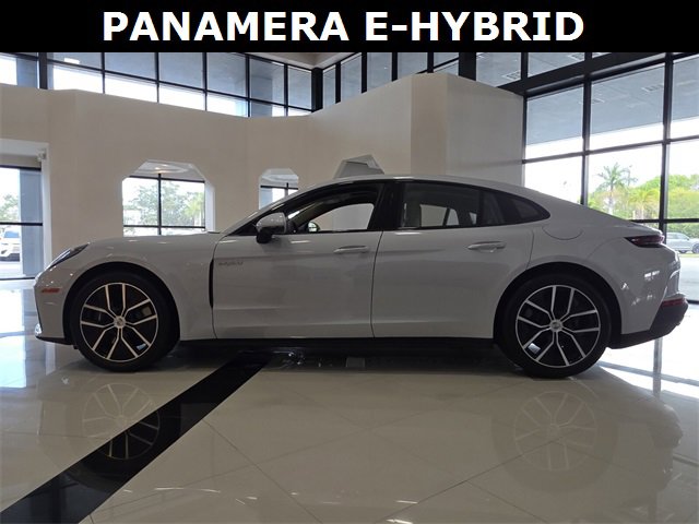 Used 2026 Porsche Panamera 4 image 6