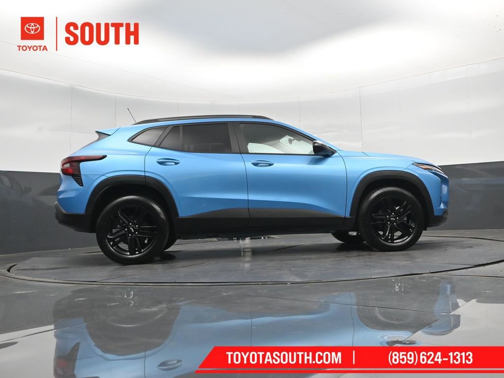 Used 2025 Chevrolet Trax ACTIV w/ Driver Confidence Package image 34