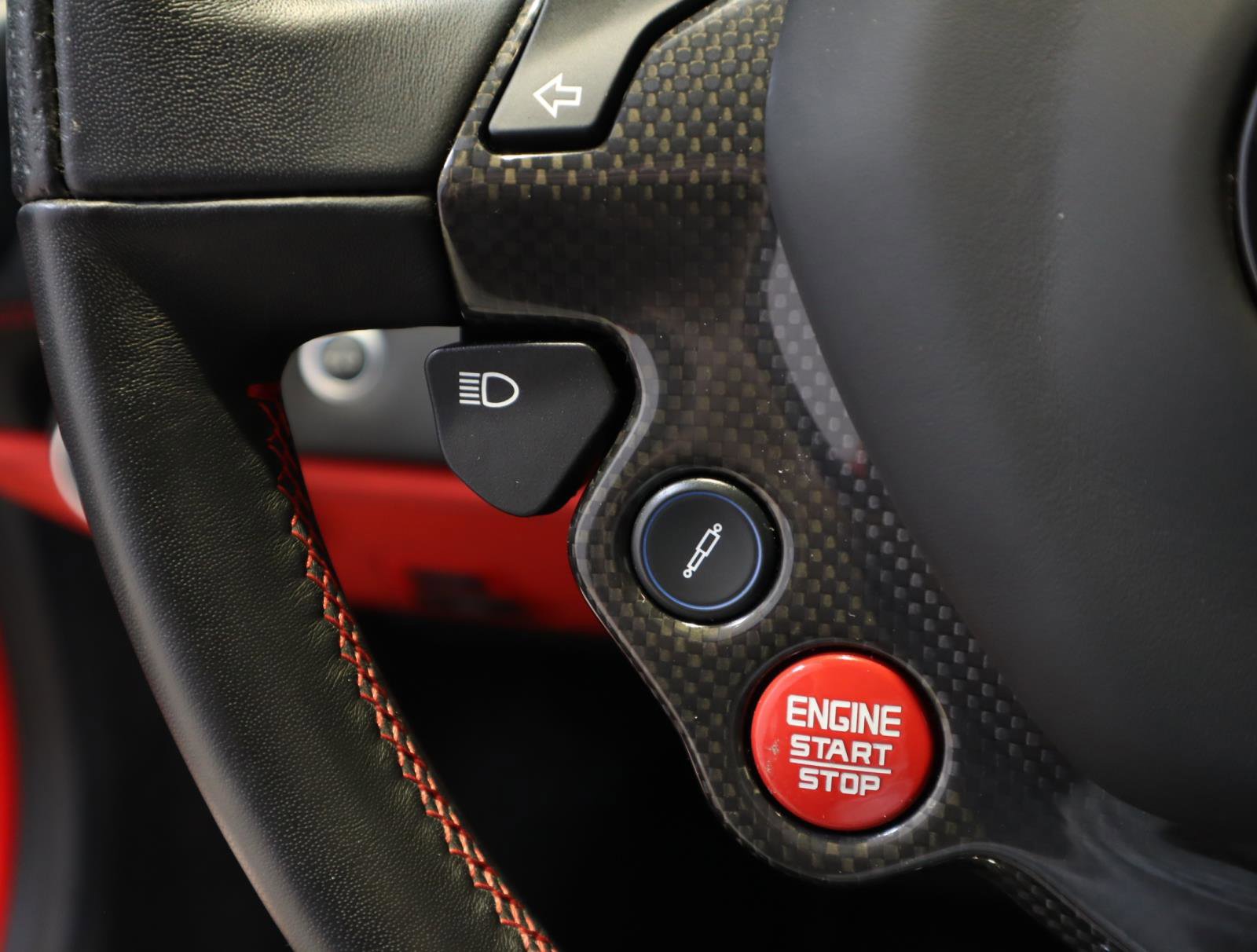 Certified 2019 Ferrari 488 GTB RWD image 31