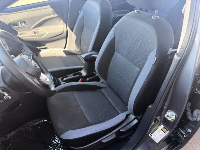 Used 2024 Nissan Versa SV FWD image 16