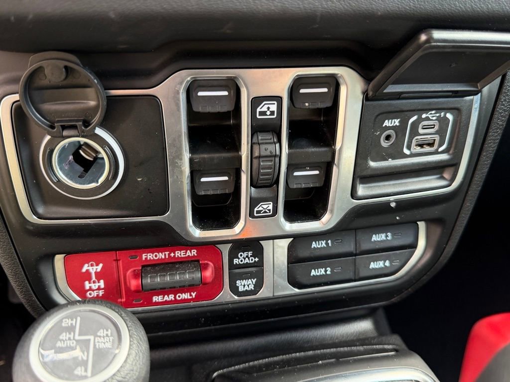 Certified 2025 Jeep Wrangler Unlimited Rubicon 4xe w/ Convenience Group image 26