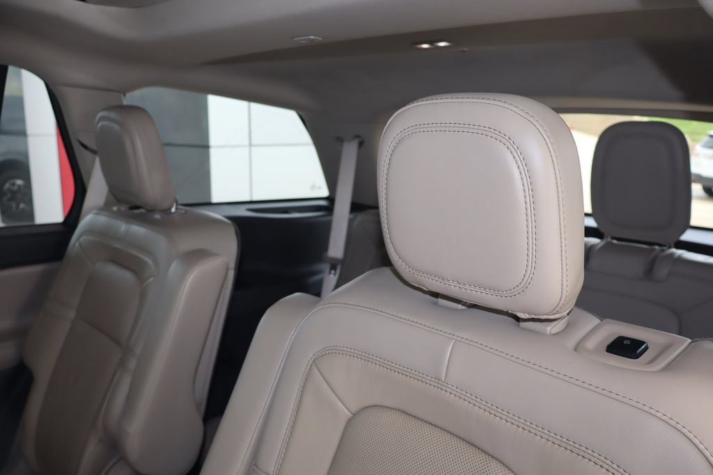 Used 2021 Lincoln Aviator Reserve w/ Equipment Group 201A RWD image 38