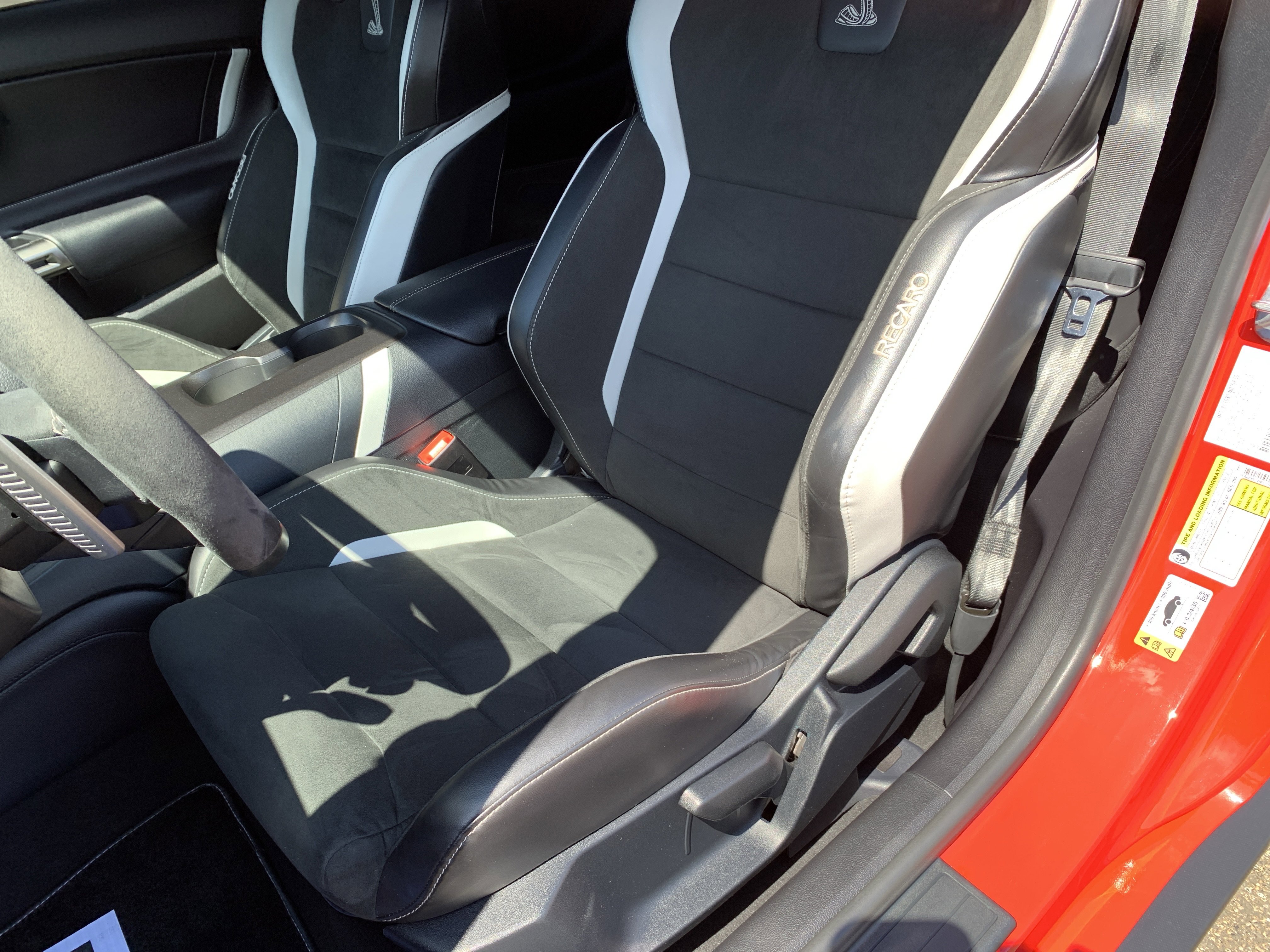 Used 2021 Ford Mustang Shelby GT500 w/ Technology Package RWD image 31