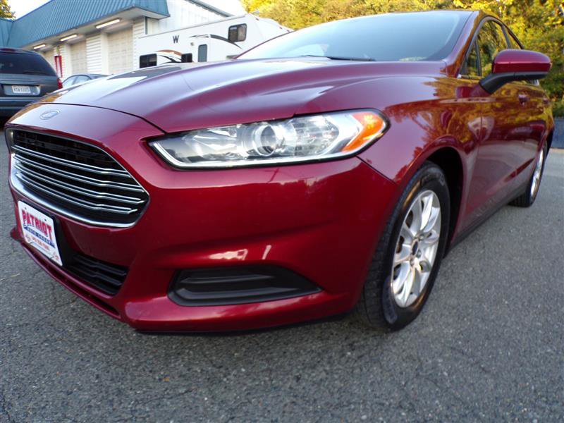 Used 2016 Ford Fusion S image 3