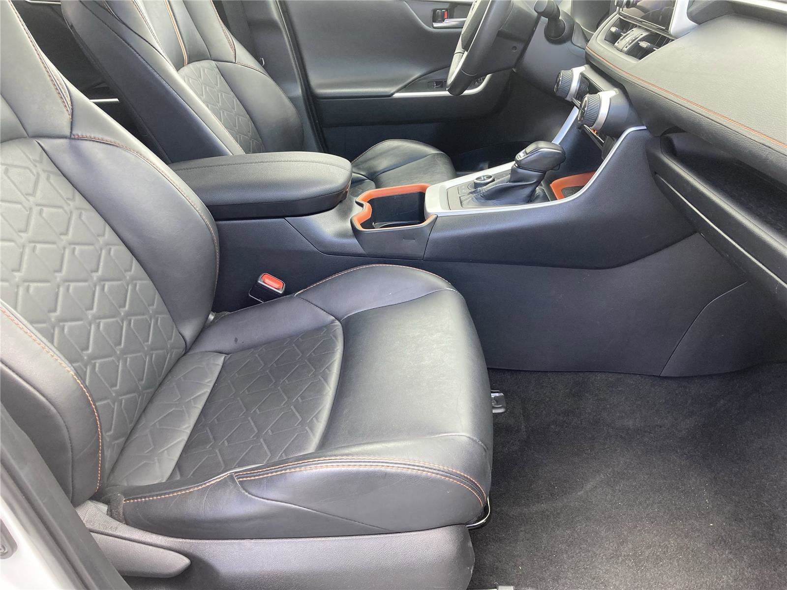 Used 2024 Toyota RAV4 Adventure image 34