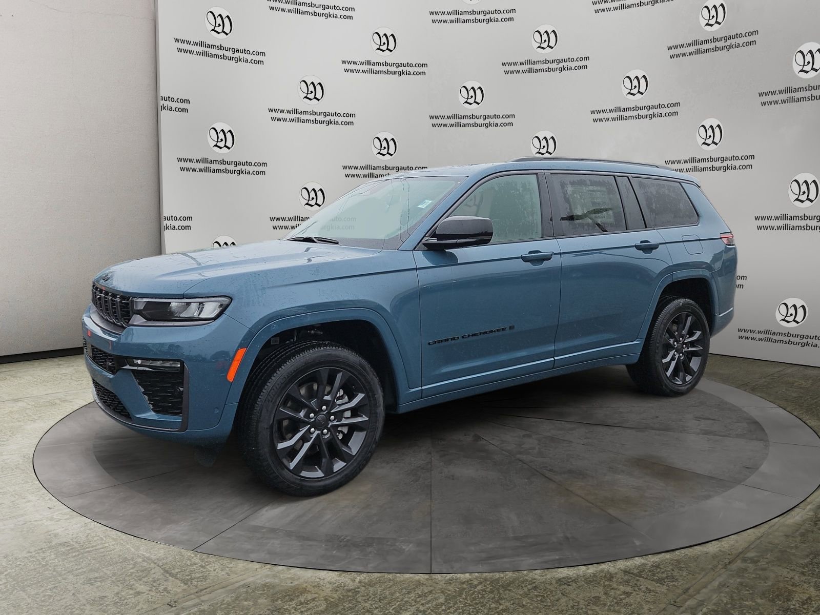New 2026 Jeep Grand Cherokee L Limited image 1