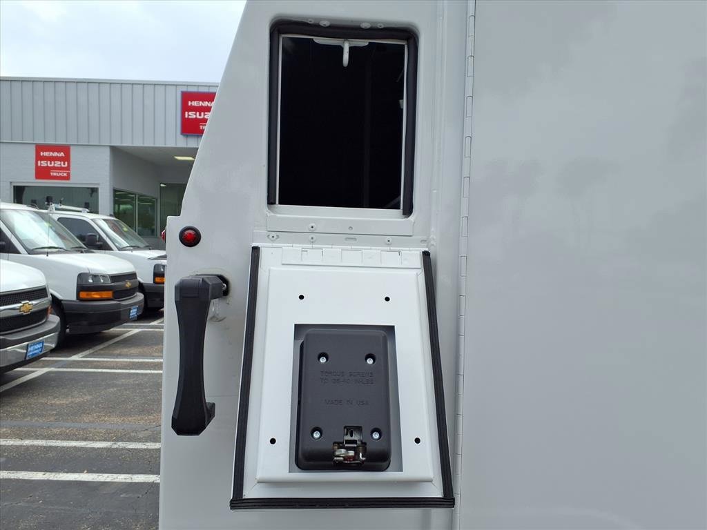 New 2025 Chevrolet Express 3500 Work Van w/ Power Convenience Package image 6