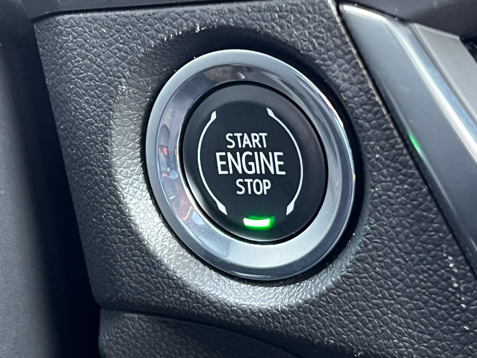 Certified 2024 Buick Encore GX Preferred w/ Comfort Package FWD image 14
