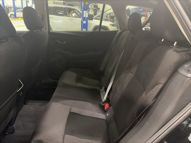 Used 2024 Subaru Outback Premium AWD/4WD image 12