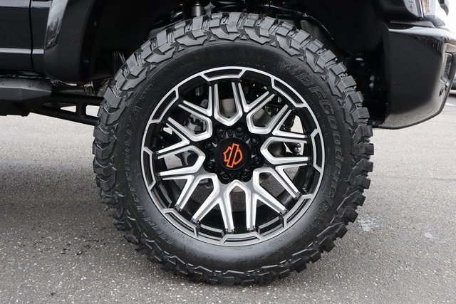 New 2026 Ford F250 Lariat w/ Black Appearance Package image 12