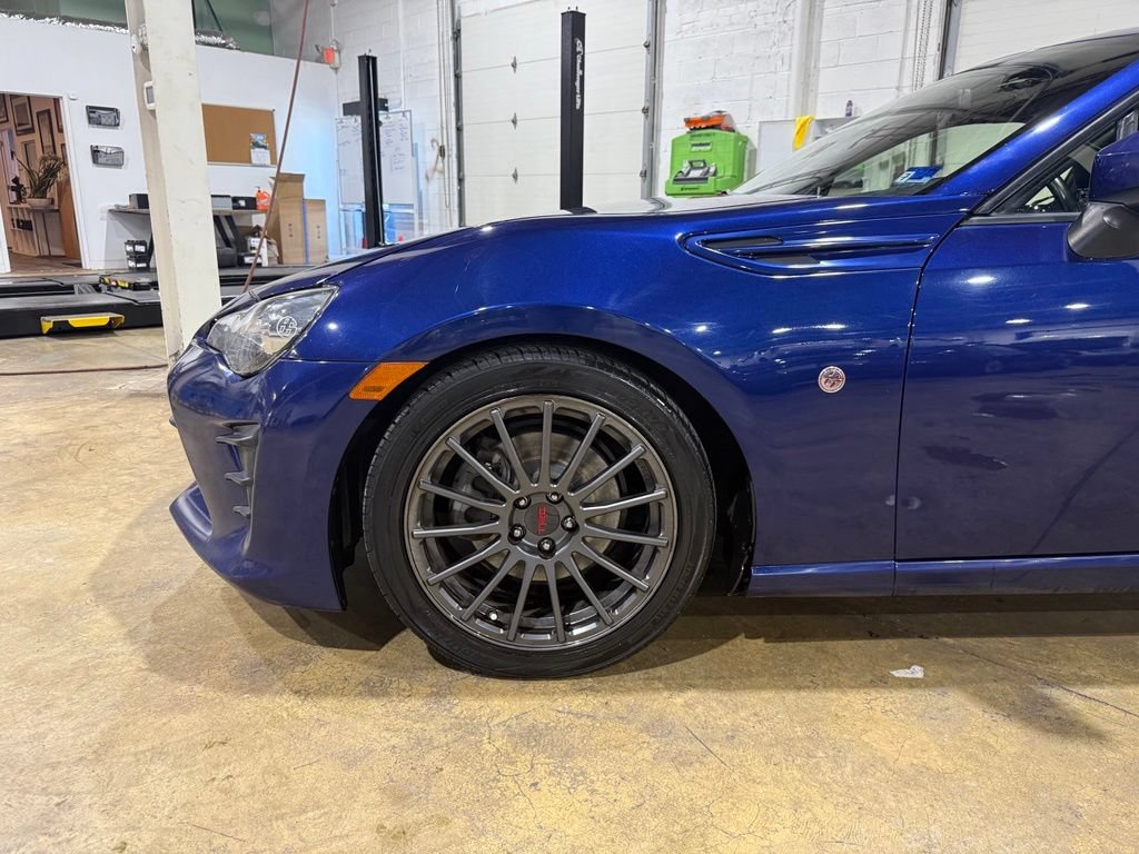 Used 2019 Toyota 86 RWD image 8