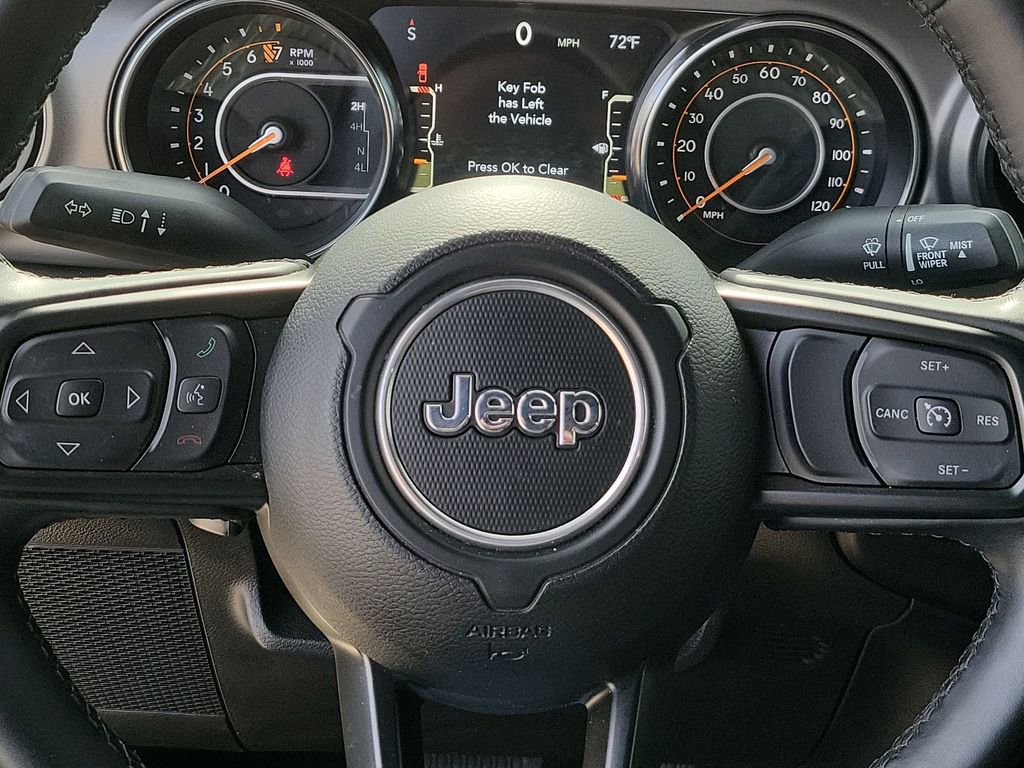 Used 2022 Jeep Gladiator Sport image 11