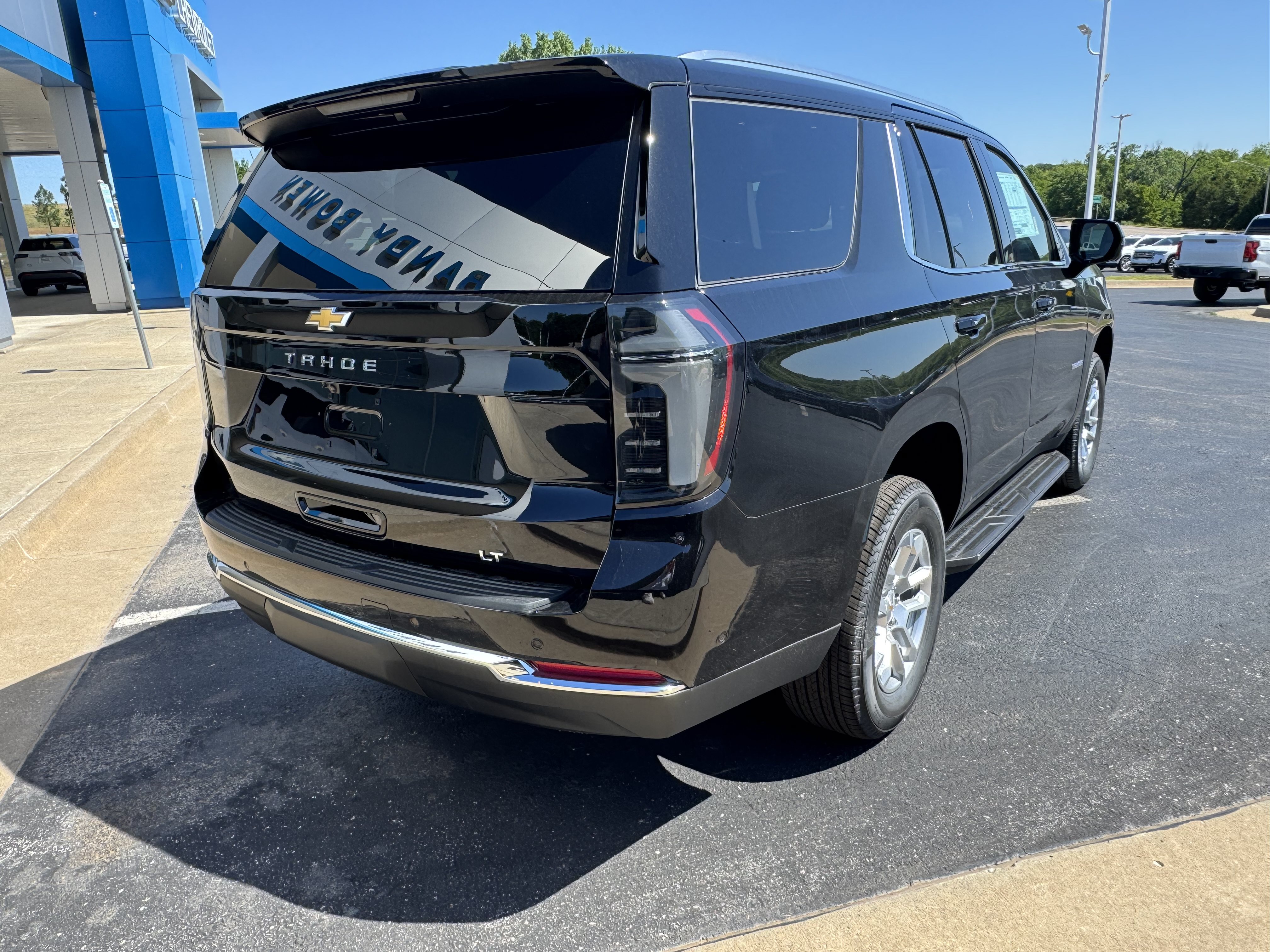 New 2026 Chevrolet Tahoe LT w/ Comfort Package AWD/4WD image 4