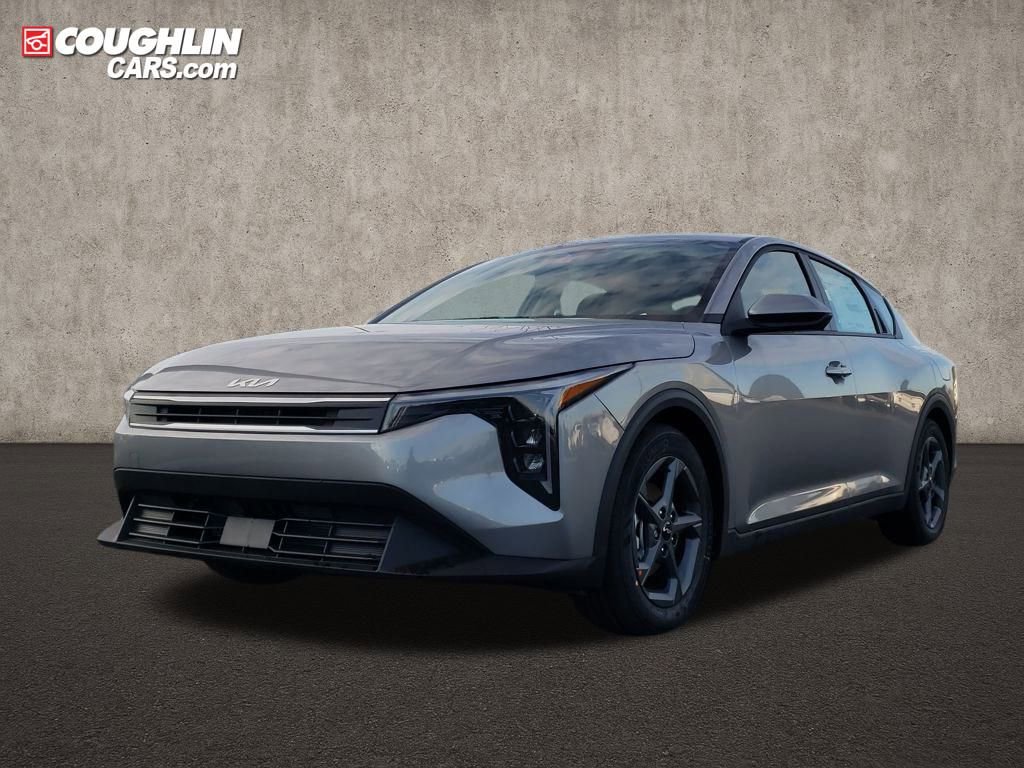 New 2025 Kia K4 LXS image 3