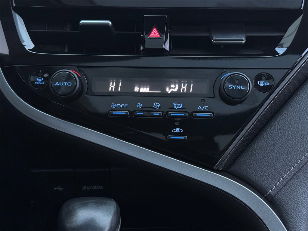 Certified 2021 Toyota Camry XSE w/ Navigation Package image 18