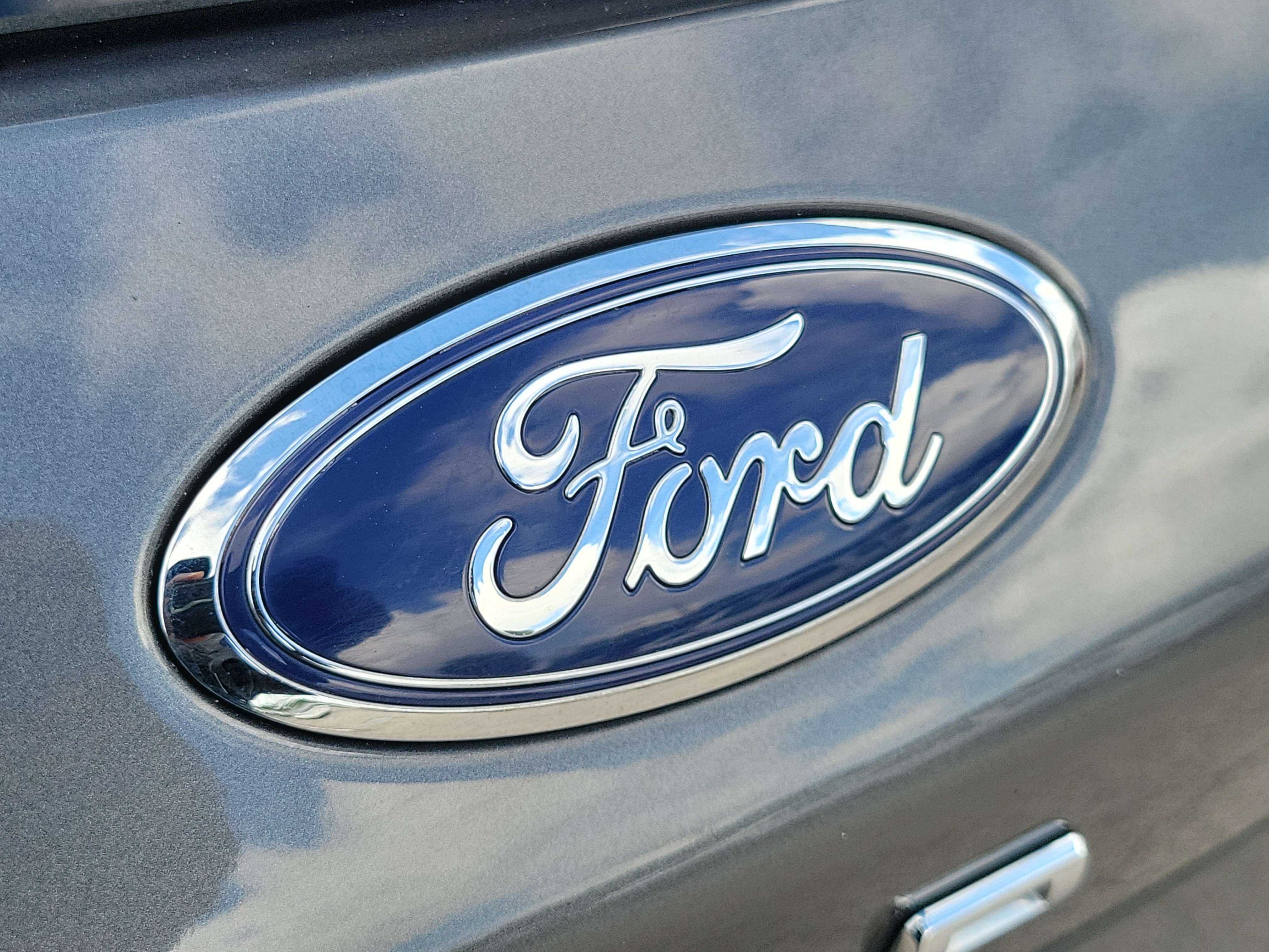 Used 2025 Ford Escape ST-Line FWD image 7