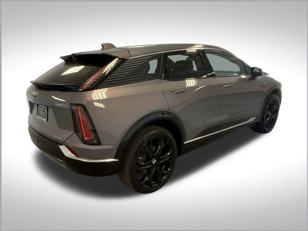 New 2025 Cadillac Optiq Luxury 1 w/ LPO, ONYX Package image 11