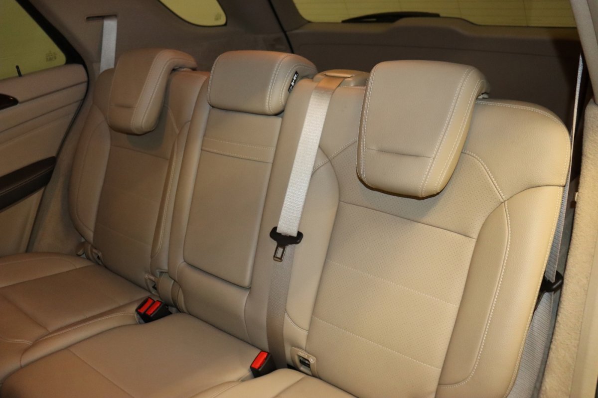 Used 2015 Mercedes-Benz ML 250 BlueTEC 4MATIC image 27