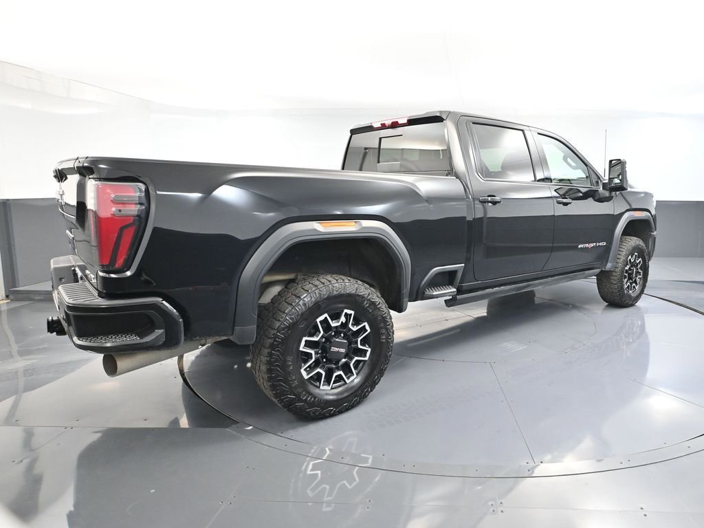 Used 2024 GMC Sierra 2500 AT4X image 5