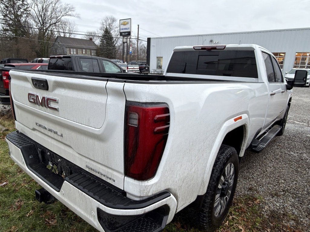 Used 2025 GMC Sierra 3500 Denali w/ Denali Reserve Package image 10