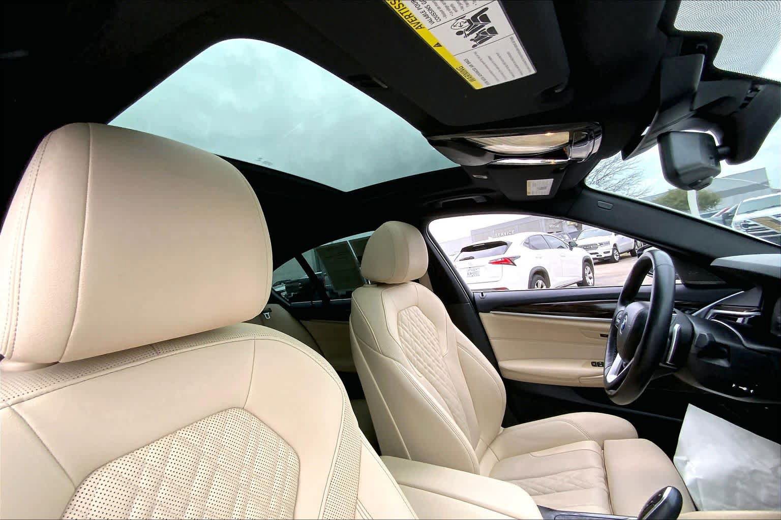 Used 2023 BMW 530e RWD image 20